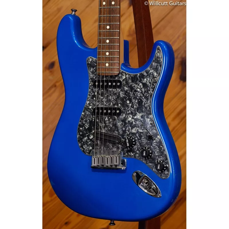 1995-fender-american-series-strat-electric-blue-used 1995 Fender American Series Strat Electric Blue USED