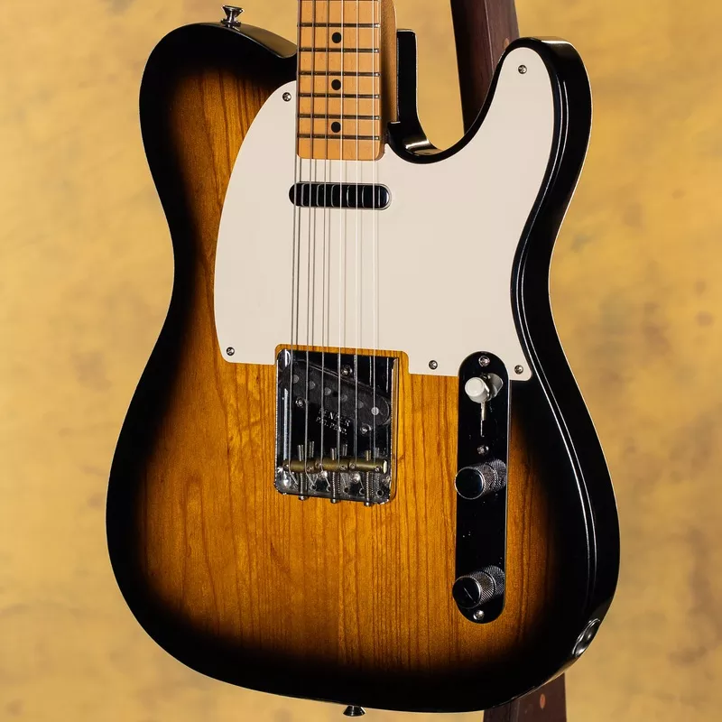2003-fender-highway-one-telecaster-2-tone-sunburst 2003 Fender Highway One Telecaster 2 Tone Sunburst