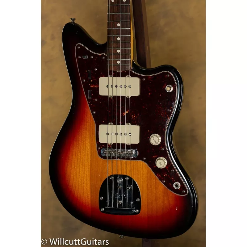 2008-fender-american-vintage-62-jazzmaster-sunburst 2008 Fender American Vintage ’62 Jazzmaster Sunburst
