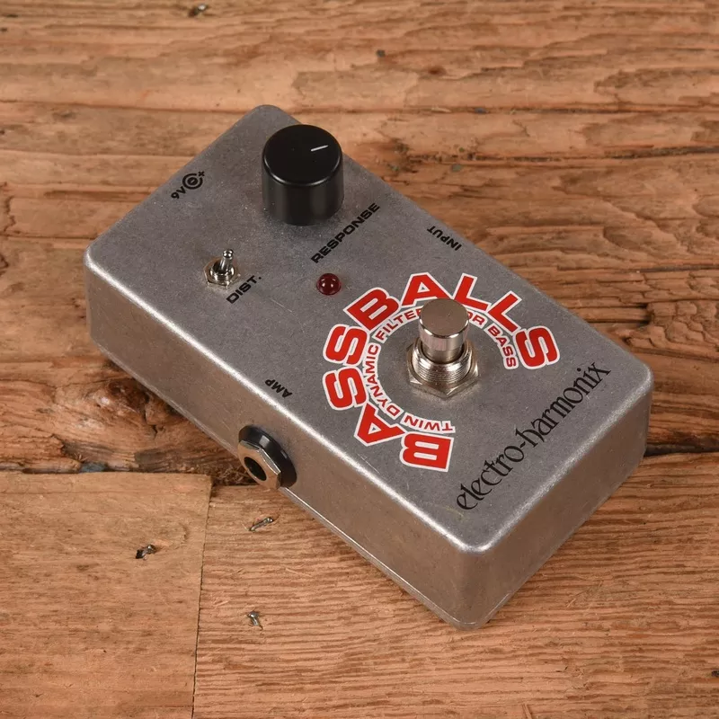 electro-harmonix-bassballs-bass-filter Electro-Harmonix Bassballs Bass Filter