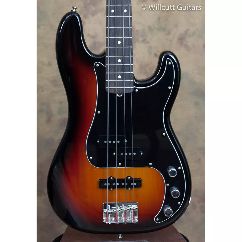 Fender American Performer Precision Bass 3-Color Sunburst USED