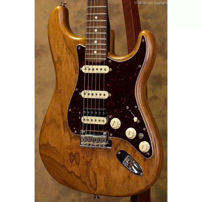 Fender American Pro Stratocaster Ash HSS Rosewood Neck USED