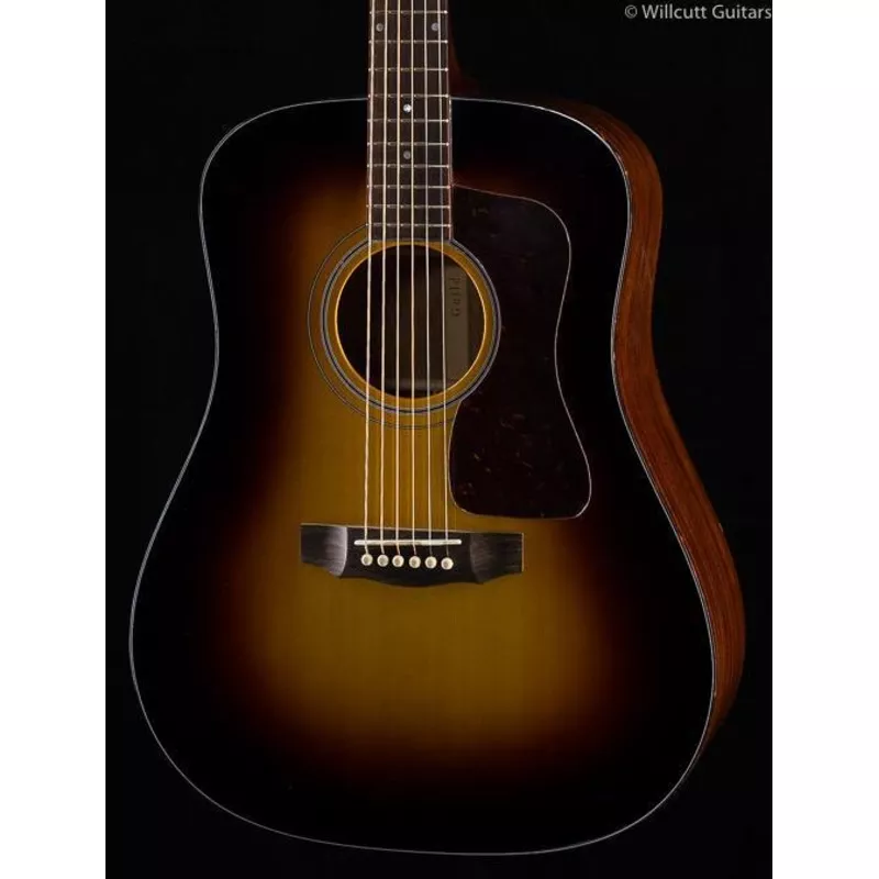 guild-d-40-traditional-antique-sunburst-131 Guild D-40 Traditional Antique Sunburst (131)