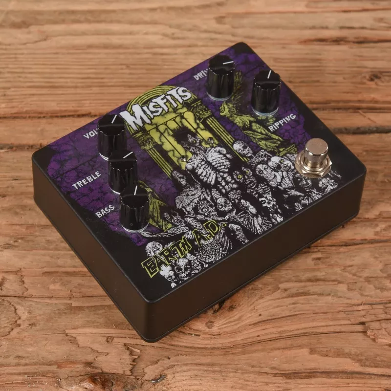khdk-misfits-earth-d-wolf-s-blood-guitar-pedal KHDK Misfits Earth A.D. / Wolf’s Blood Guitar Pedal