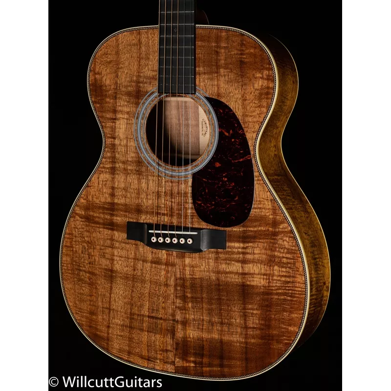 martin-custom-shop-000-28-style-highly-figured-koa Martin Custom Shop 000 28 Style Highly Figured Koa