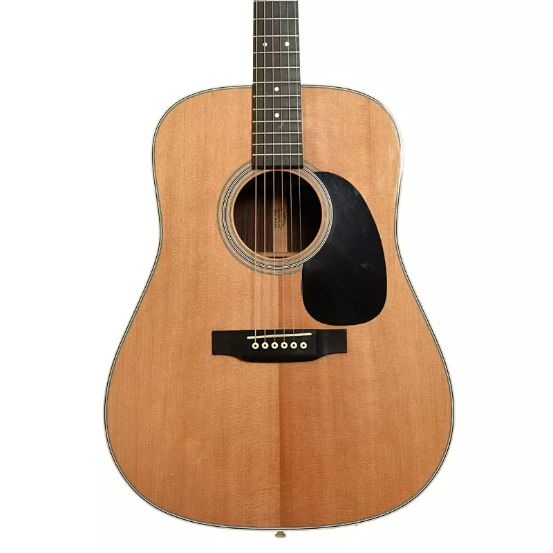 martin-d-28-acoustic-guitar-2014 Martin D-28 Acoustic Guitar (2014)