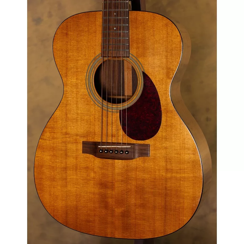 Martin OM-21