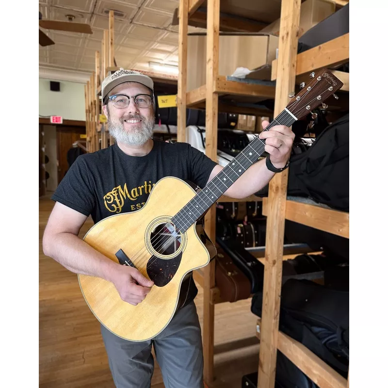 martin-sc-28e-acoustic-guitar-case-w-lr-baggs-pickup Martin SC-28E Acoustic Guitar & Case, w/ LR Baggs Pickup