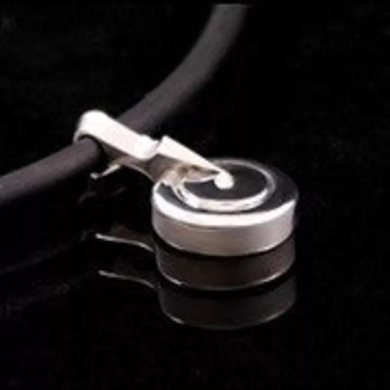 necklace-miniature-pointed-trill-cup Necklace – Miniature Pointed Trill Cup