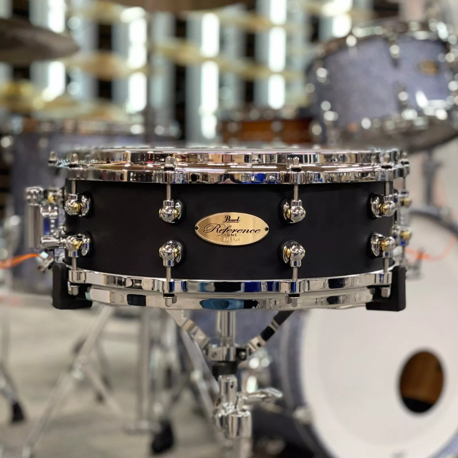 pearl-rf1p1450s-c119-14x5-reference-one-snare-drum-matte-black-floor-model PEARL RF1P1450S/C119 14X5 REFERENCE ONE SNARE DRUM MATTE BLACK - FLOOR MODEL