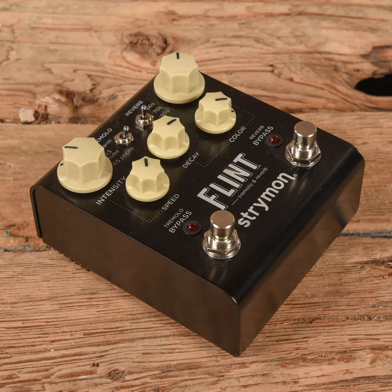 Strymon Flint Reverb and Tremolo V1