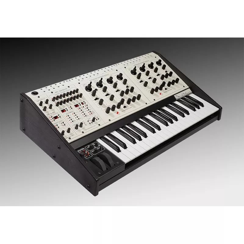 tom-oberheim-two-voice-pro-black-wood-side-panels TOM OBERHEIM TWO VOICE PRO BLACK WOOD SIDE PANELS