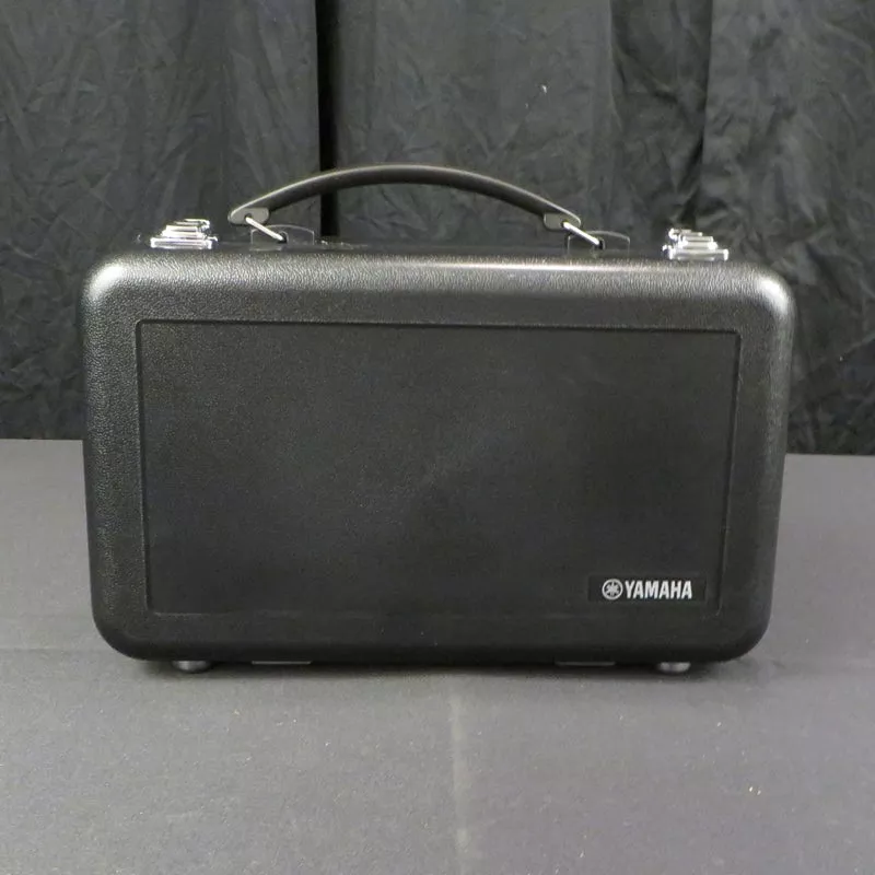 Yamaha Plastic Clarinet Case; Standard with YCL255