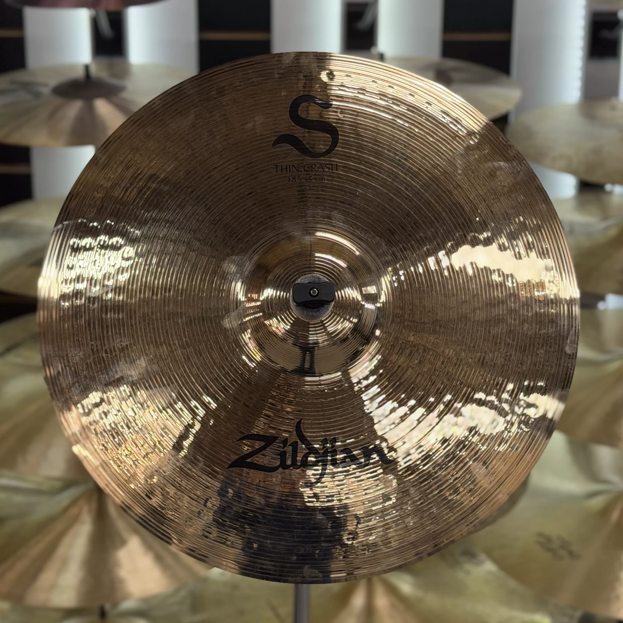 zildjian-s18tc-18-s-thin-crash-cymbal-1309g-floor-demo ZILDJIAN S18TC 18" S THIN CRASH CYMBAL 1309g - FLOOR DEMO