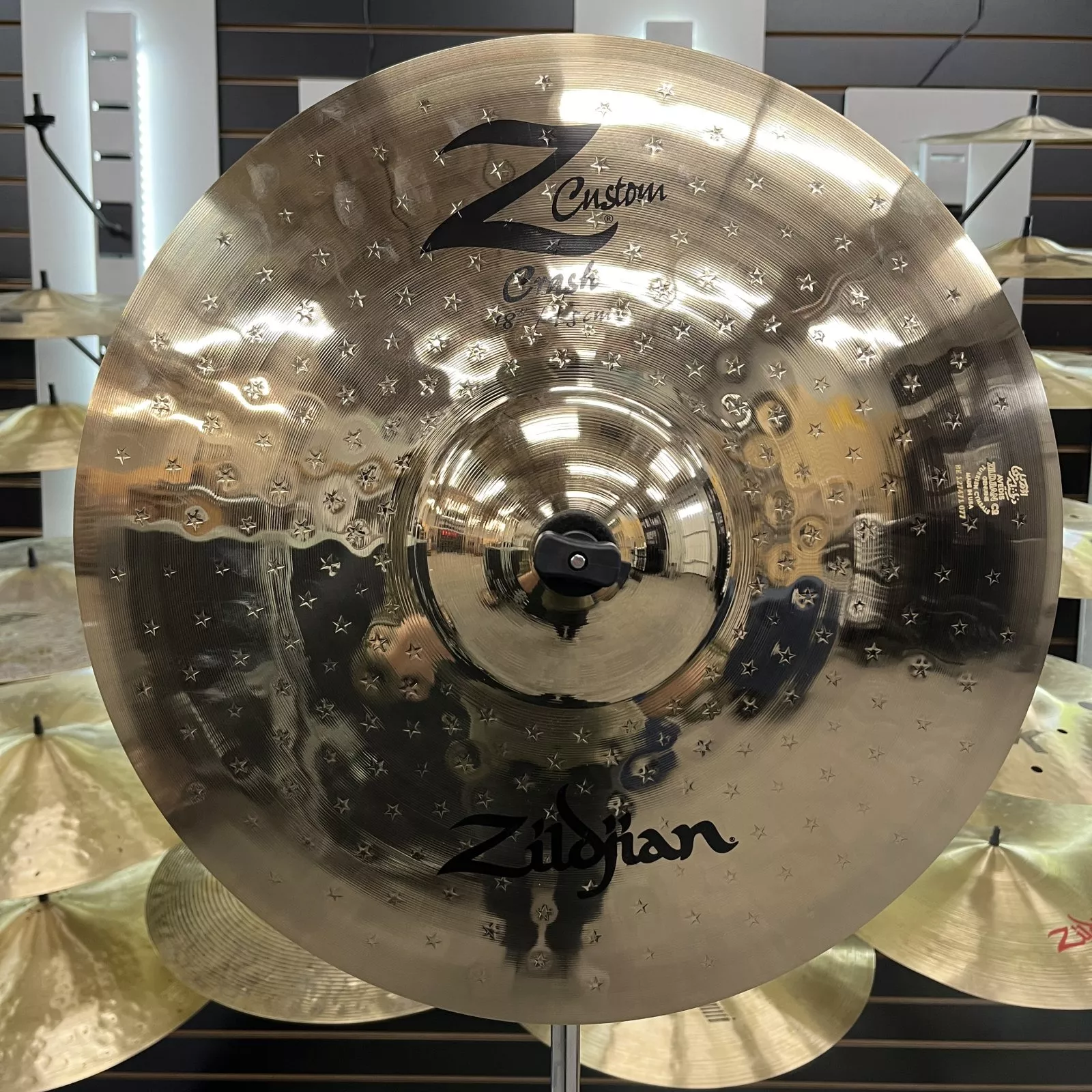 zildjian-z40115-18-z-custom-crash-1478g-floor-model ZILDJIAN Z40115 18" Z CUSTOM CRASH 1478G - FLOOR MODEL