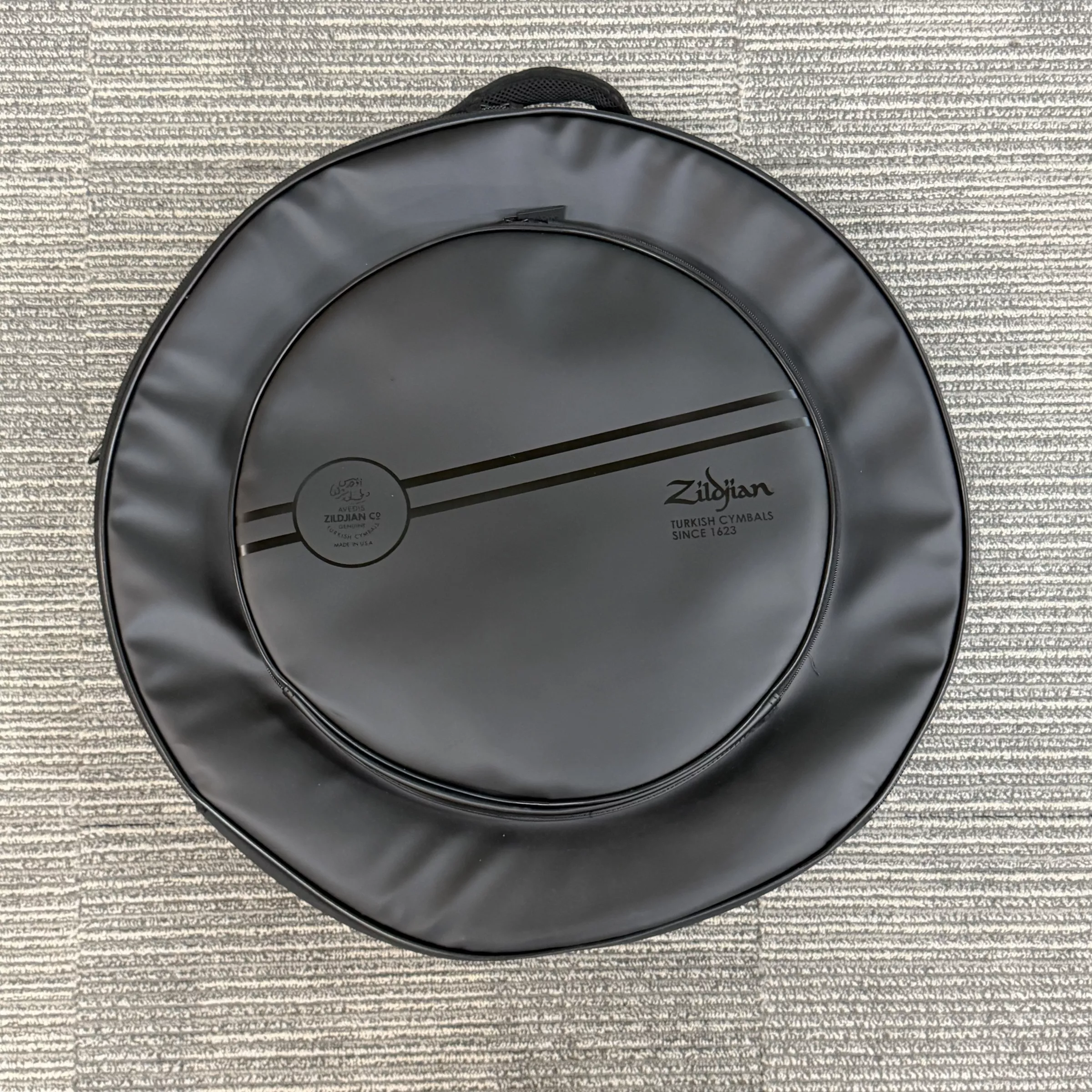 zildjian-zxcb00422-22-gigging-cymbal-bag-black-used ZILDJIAN ZXCB00422 22" GIGGING CYMBAL BAG - BLACK - USED